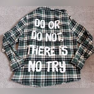 Cakeworthy Star Wars Yoda Flannel - Size L